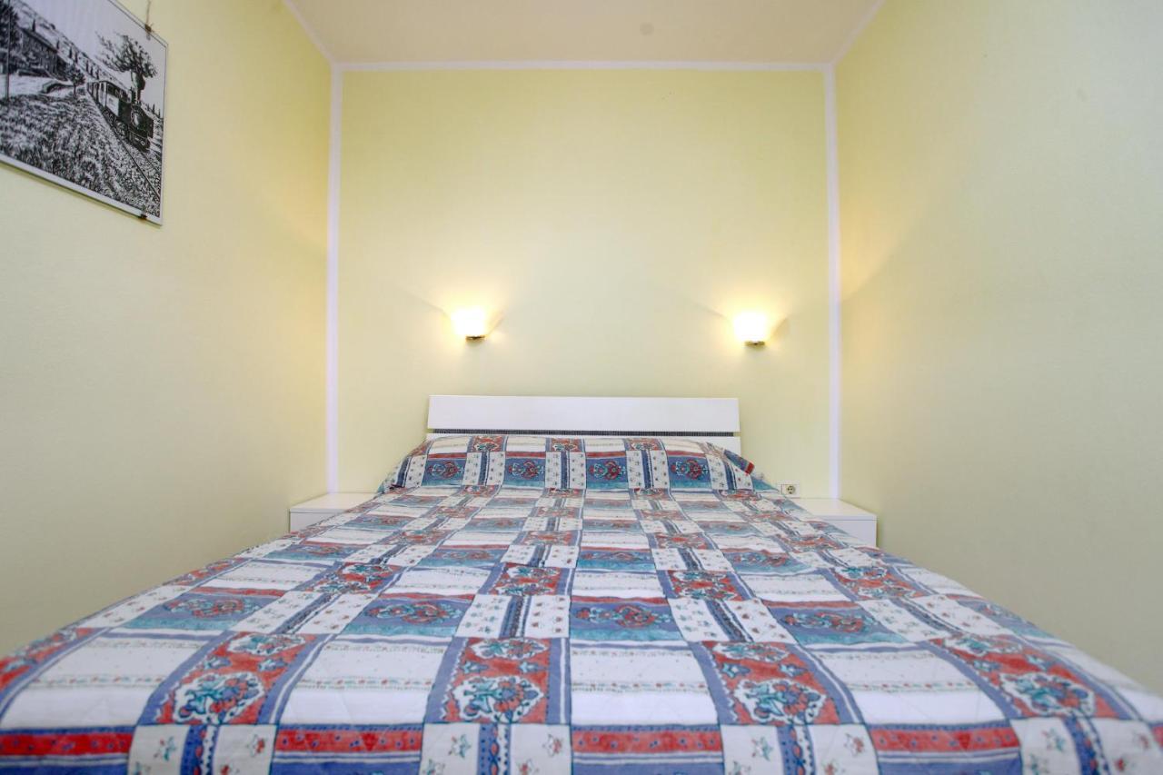 Dino Studio And Room Apartments Порторож Екстериор снимка