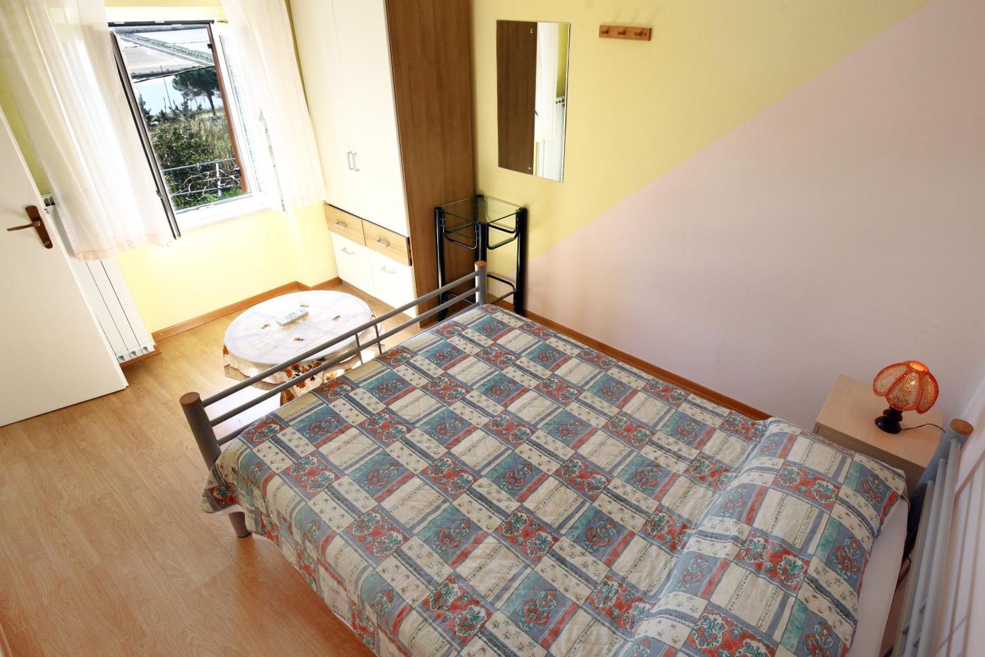 Dino Studio And Room Apartments Порторож Екстериор снимка