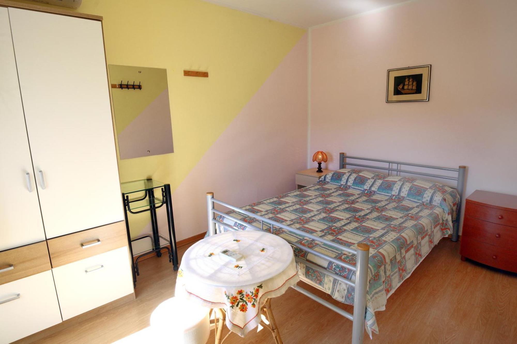 Dino Studio And Room Apartments Порторож Екстериор снимка